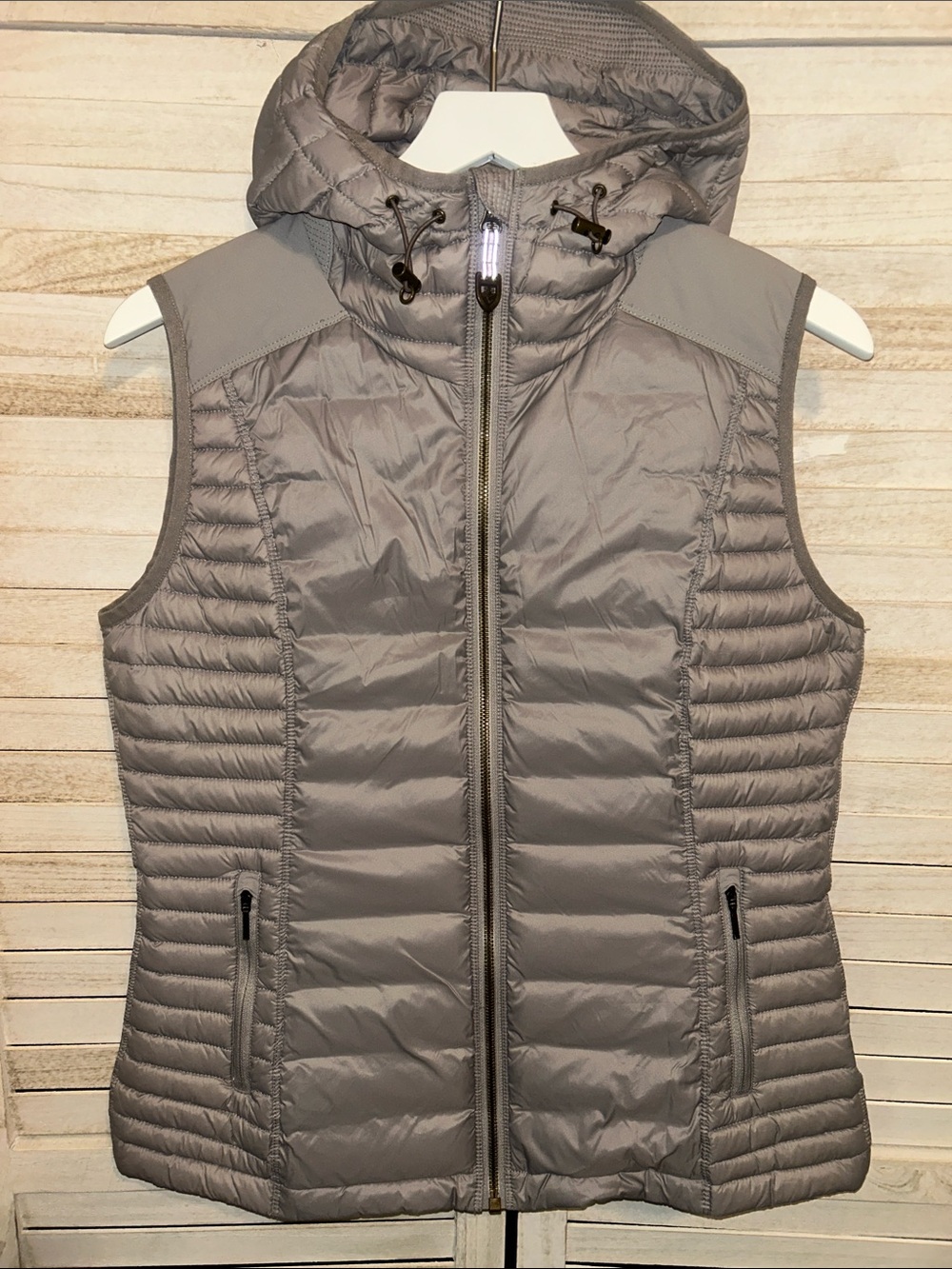 KUHL Women’s Spyfire Hooded Vest. Size Medium